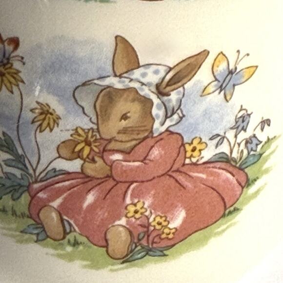VTG ROYAL DOULT0N BUNNYKINS Toddler Infant HANDLED Hug A Mug Cup Bunnies Flowers - Picture 4 of 12